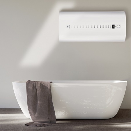 Водонагреватель накопительный Electrolux EWH 100 Centurio IQ 3.0