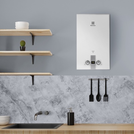 Водонагреватель проточный газовый Electrolux GWH 10 High Performance Eco